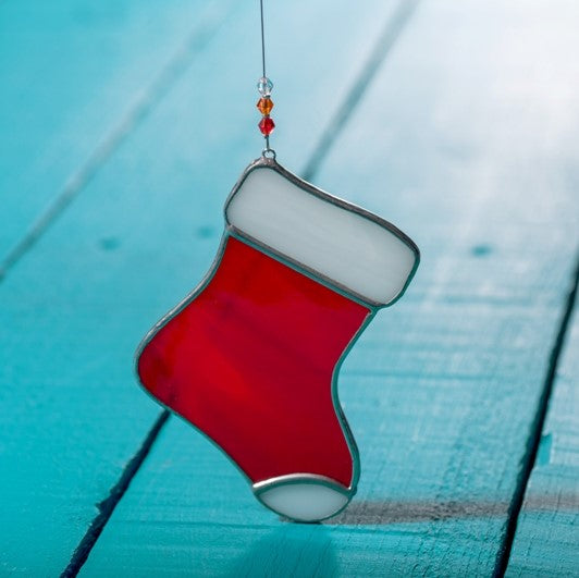 Red Santa Stocking - Stained Glass Suncatcher – Ard aLume