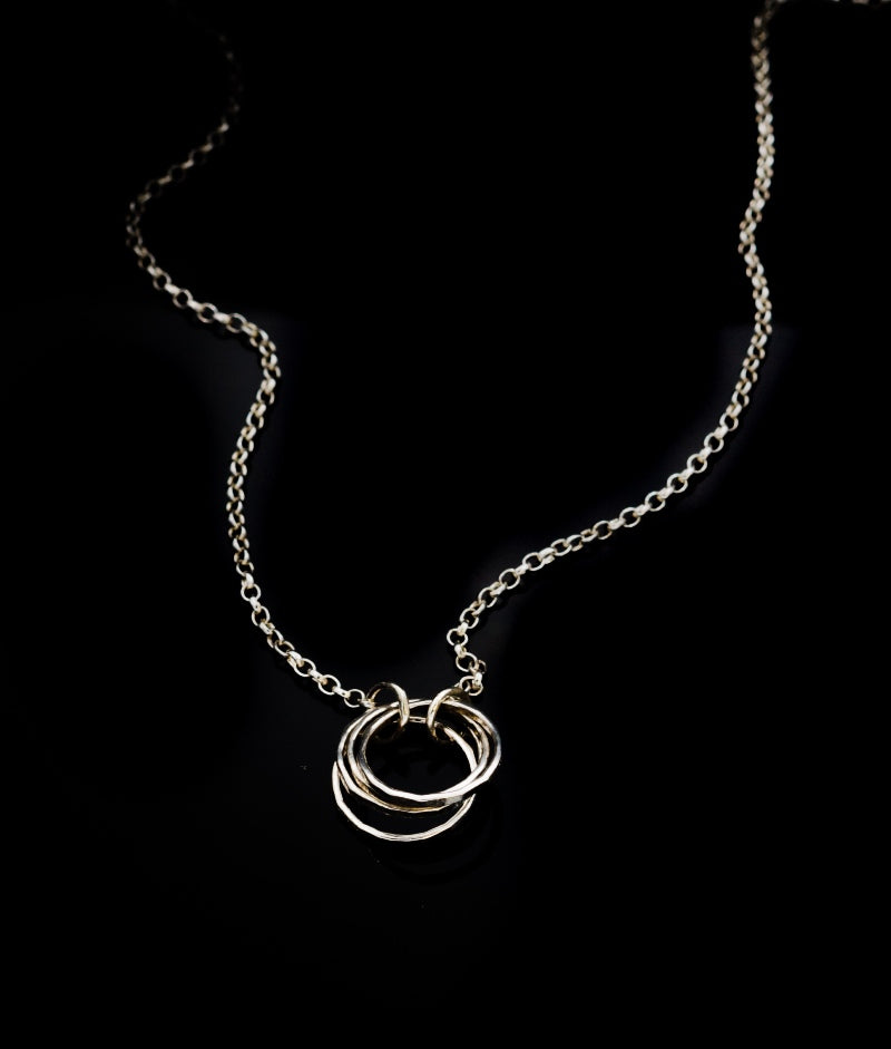 Doorus Small Pendant – Sterling Silver – Lynsey de Burca 