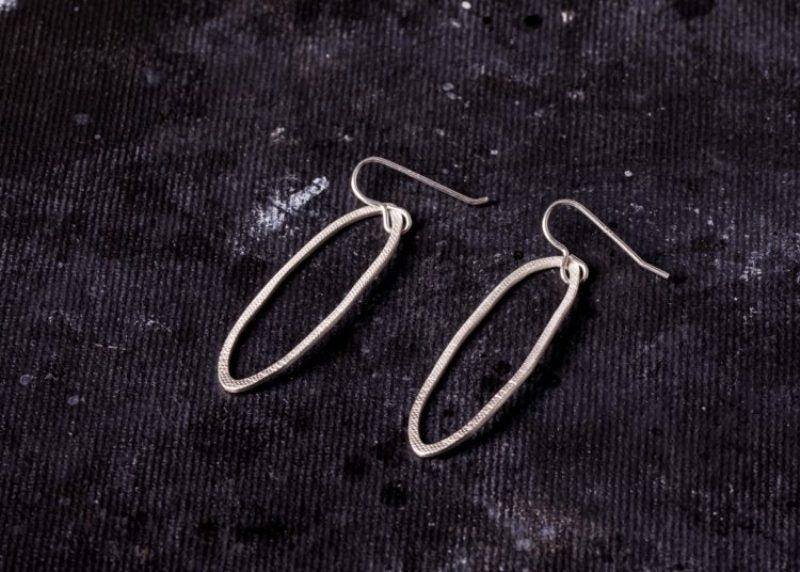 Drift Drop Earrings – Sterling Silver – Lynsey de Burca