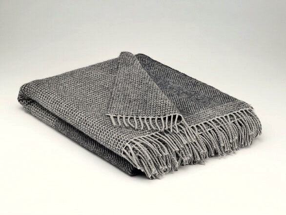 Pure Wool Throw – New York - McNutt of Donegal