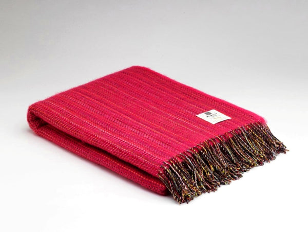 Pure Wool Throw – Fuchsia Tweed - McNutt of Donegal