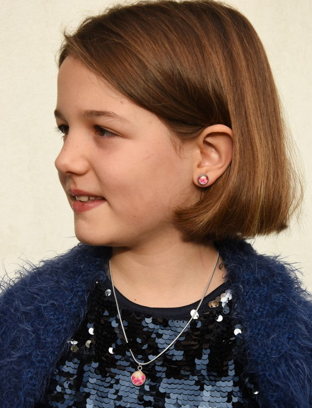 Small Stud Earrings and Pendant - Here Comes The Sun - Amélie Gagné - on model