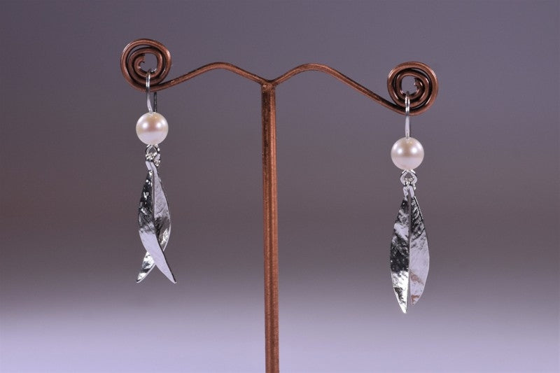 Leaf Drop Earrings – Pearl and Sterling Silver - Martina Hamilton