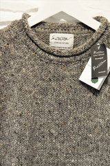 Roll neck jumper – Speckled porridge – Rossan Knitwear - neck detailing